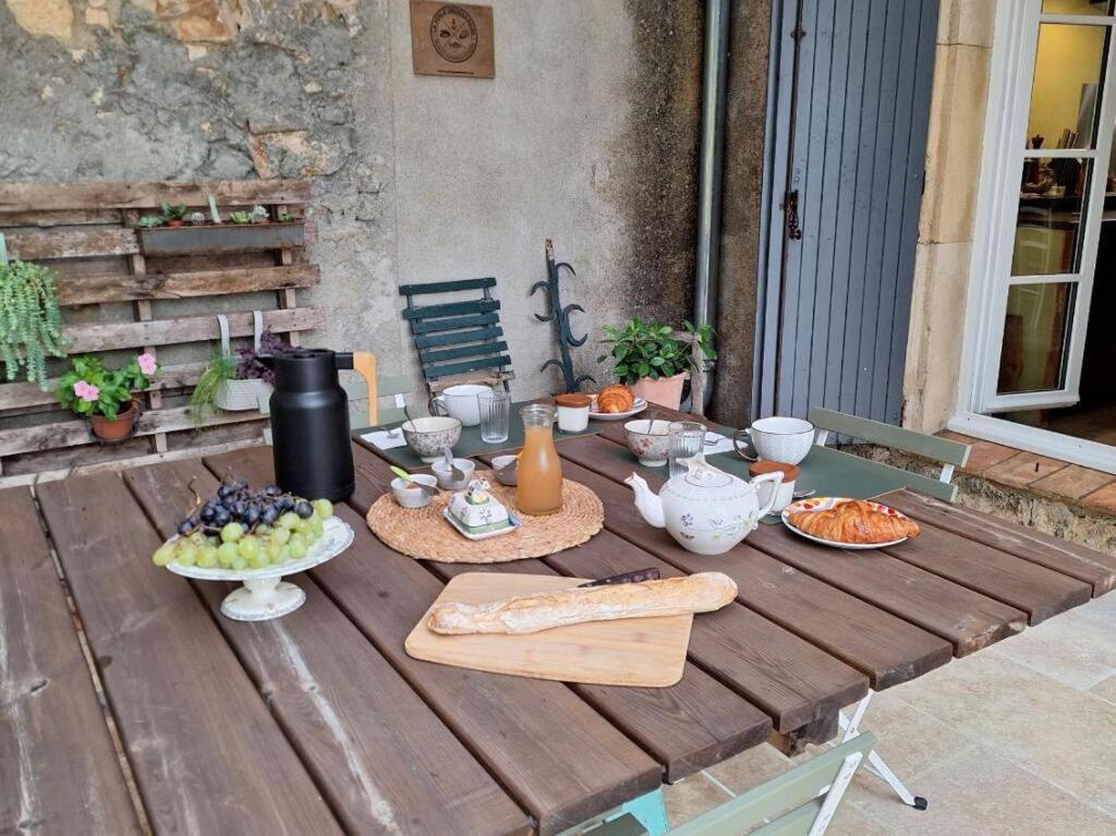 Domaine De Capoulade Bed & Breakfast Narbonne Ngoại thất bức ảnh